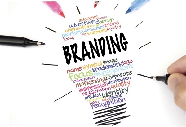 Light bulb illustration listing words that develop branding 