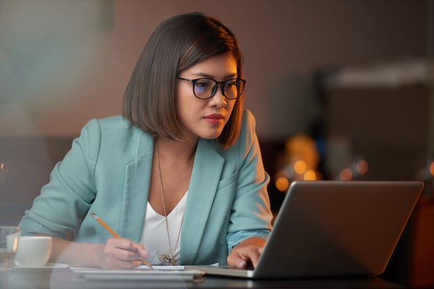 Financial Content Writer